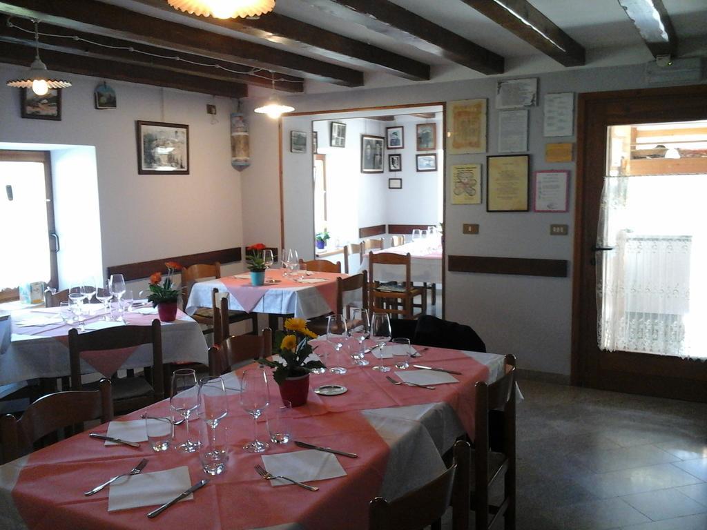 Agriturismo Pian Dei Tass Barcis Exterior photo